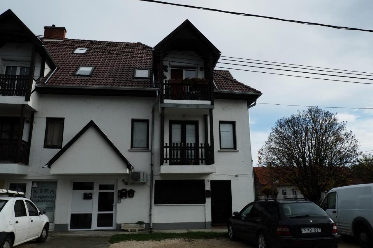 Arany Sziget Apartman Шіофок Екстер'єр фото