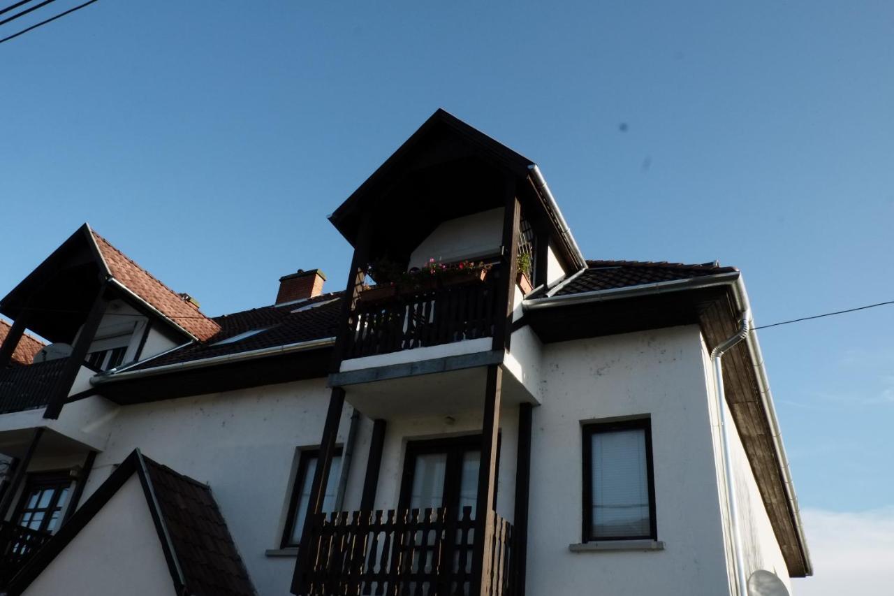 Arany Sziget Apartman Шіофок Екстер'єр фото
